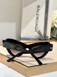 Picture of Balenciga Sunglasses _SKUfw53698317fw